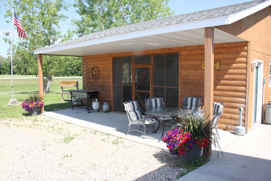 Lodging Baudette, MN & Lake of the Woods Lakeroad Lodge